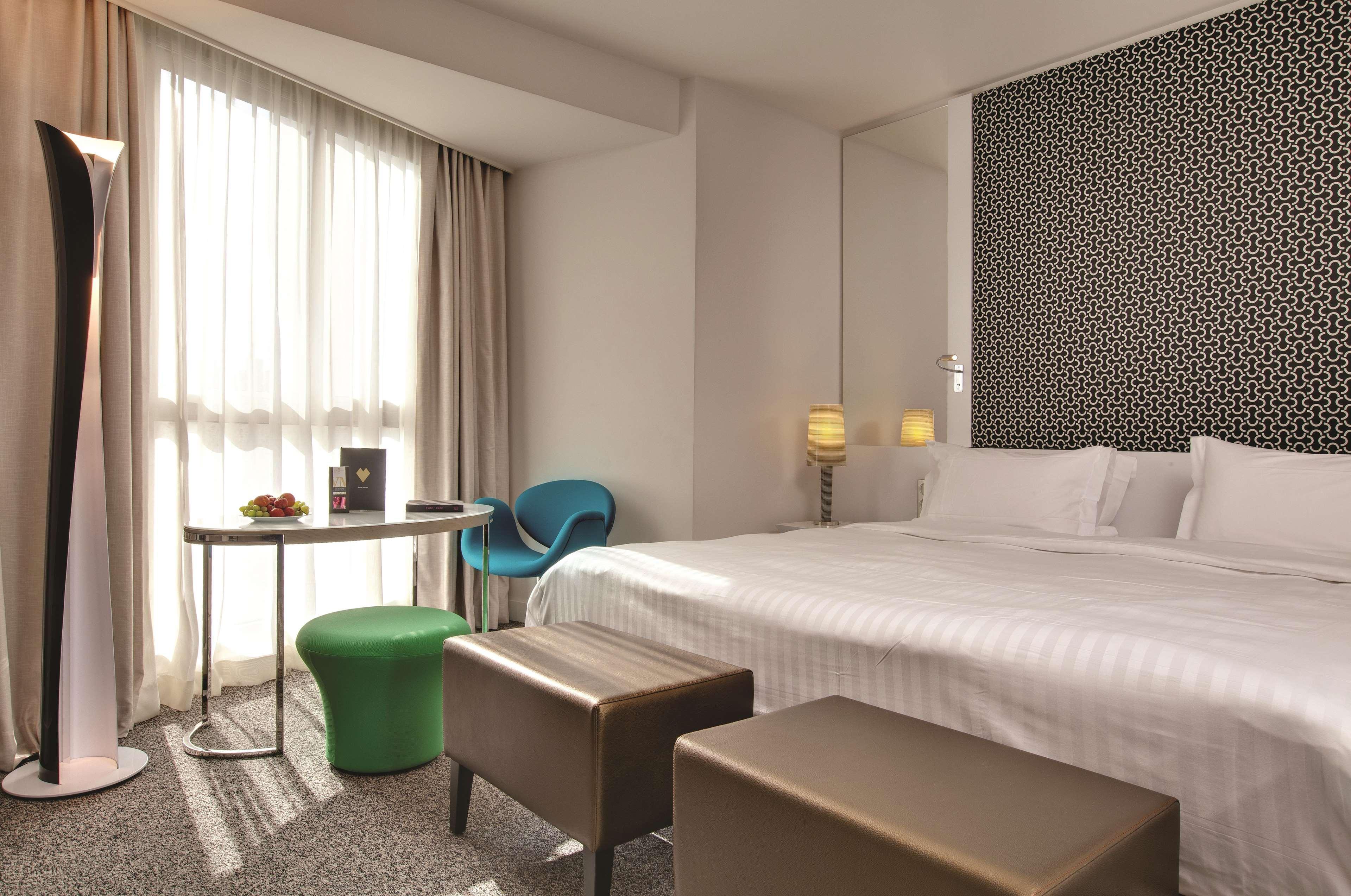La Maillot Hotel
