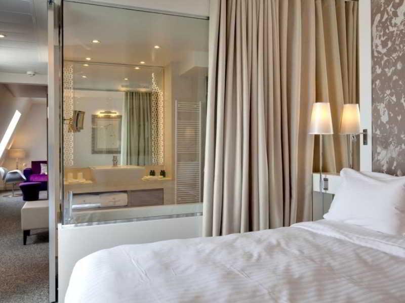 Hotel La Maillot 4*